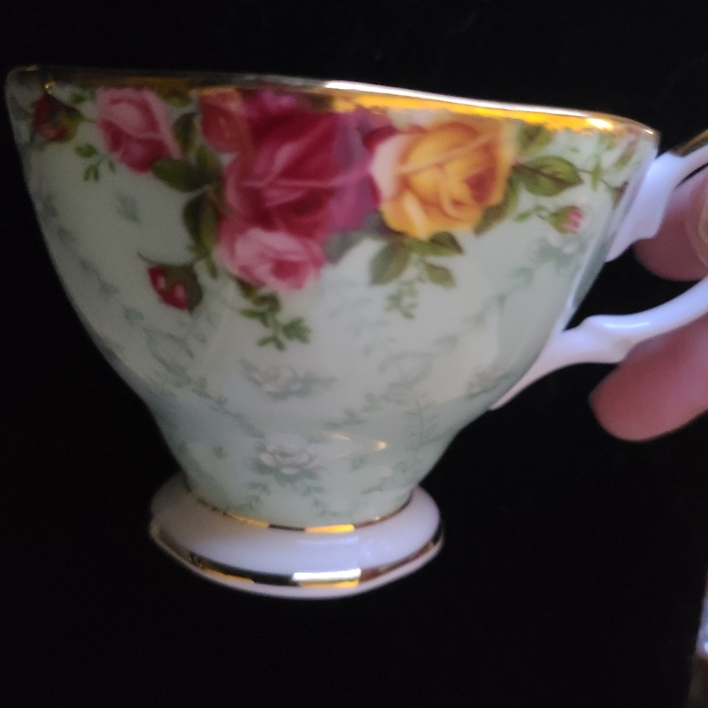Old Country Roses Peppermint Damask Tea Cup